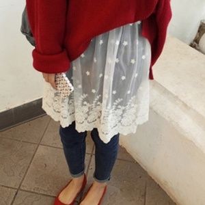 Fashion Lace "peek a boo" Slip